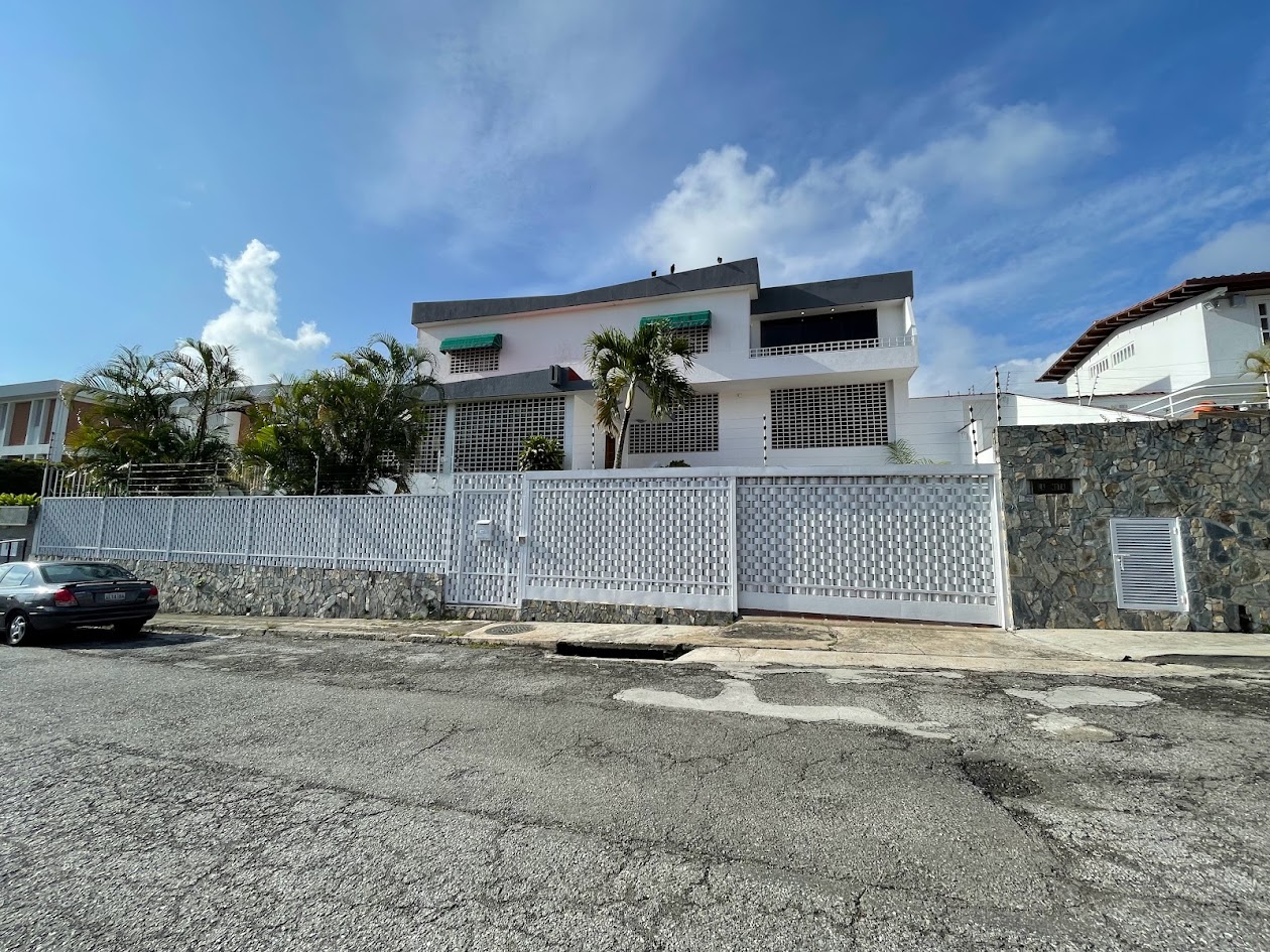  Casas en Alquiler 